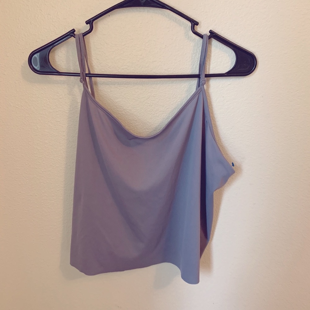 Grey tank top cropped